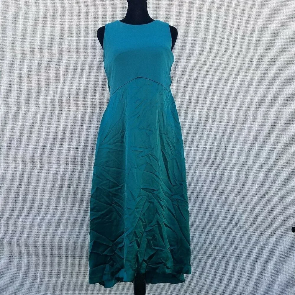 Alfani Fitted Flare Asymmetrical Dress Women's. Emerald Safari. Size XS. NWT $89